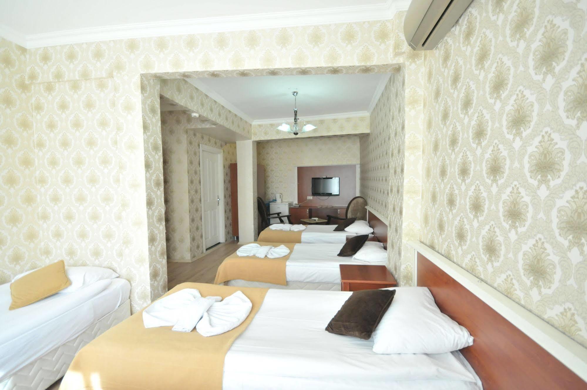 Elite Plus Family Hotel Old City Istanbul Exterior photo